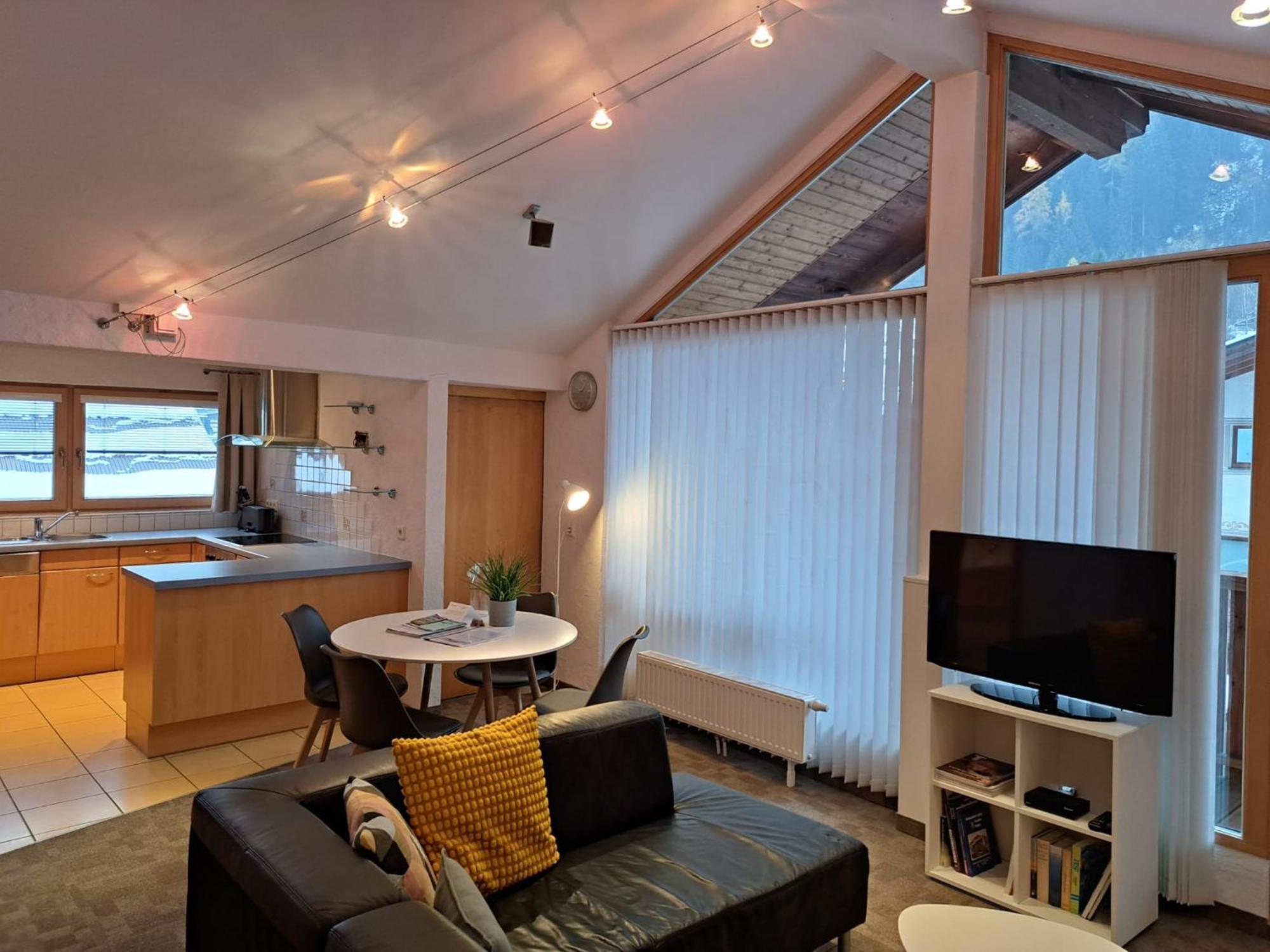 Edelweiss Apartments 200M Zum Lift - Silvretta Card Premium Inklusive See Bagian luar foto